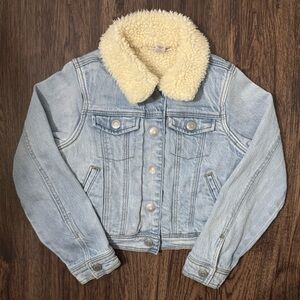 Cat & Jack Cropped Jean Jacket with Sherpa Collar and Lining Size 6/6x